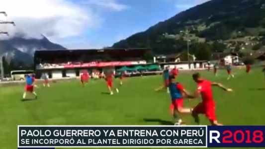 Paolo Guerrero ya entrena con Perú