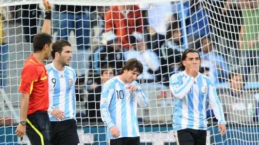 Ante Croacia dirigirá el uzbeko que estuvo en un dolorasa goleada sufrida por Argentina