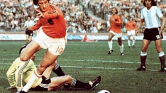 La vez que Argentina no ganó los primeros dos partidos y clasificó