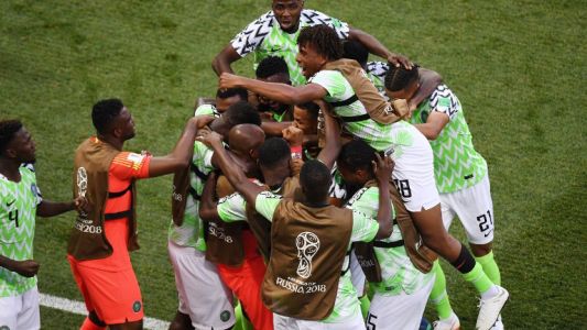 Nigeria le ganó a Islandia y le dio esperanzas a Argentina