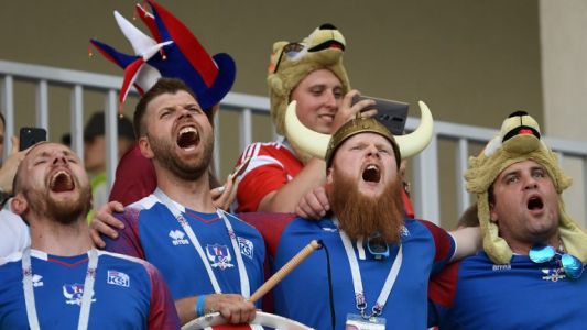 El duelo de Islandia y Nigeria en las tribunas