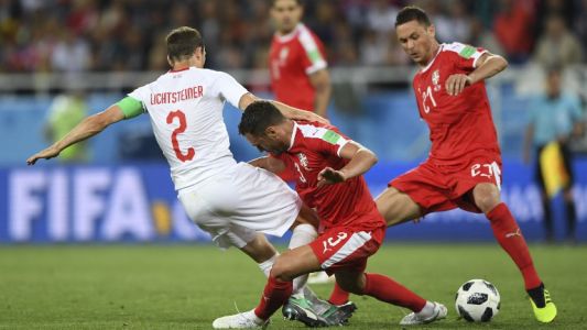Suiza le dio vuelta el partido a Serbia y mantiene las chances de clasificar