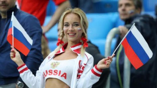 Mundial triple x: la hincha más linda del mundial es rusa y actriz porno