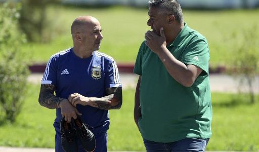Jorge Sampaoli sigue como DT de la Selección y dirigirá el Sub 20
