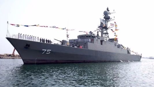 Un submarino de Estados Unidos hundió un barco iraní cerca de Sri Lanka