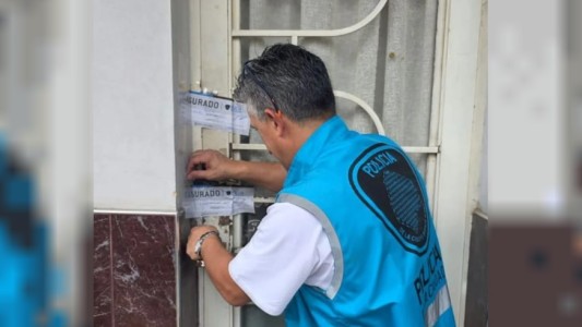 En prisión domiciliaria, un falso médico seguía atendiendo y fue llevado a una alcaldía