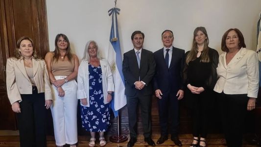 Senado: se conformó el interbloque “Impulso País” con cinco aliados del Gobierno