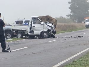 Dos muertos y cuatro heridos tras un entre dos camionetas en la Ruta 14