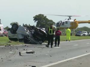 Tragedia en la autopista Rosario-Santa Fe: dos muertos tras el choque entre un colectivo y una camioneta