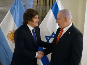 Milei viaja a Israel para participar de los festejos de la independencia