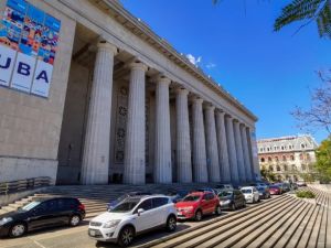 Docentes de la UBA realizarán clases públicas