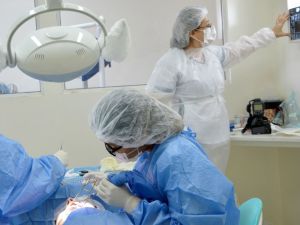 Paro "a la japonesa": la Facultad de Odontología atenderá gratis en reclamo del cumplimiento de la Ley de Financiamiento Universitario