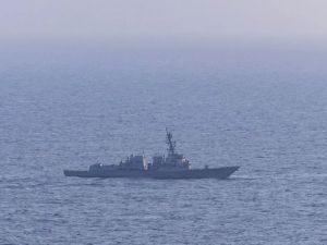 Estados Unidos interceptó un barco de bandera iraní en el estrecho de Ormuz