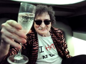 Charly García fue dado de alta tras la cirugía de riñón a la que fue sometido la semana pasada