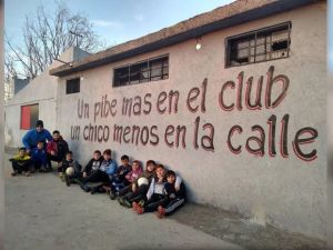 Más de 3.000 clubes de barrio en CABA sobreviven de la cuota sin respaldo de una federación deportiva