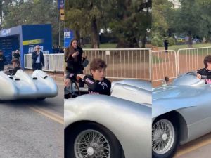 Colapinto probó la "Flecha de Plata" de Fangio en la previa del Road Show en Palermo