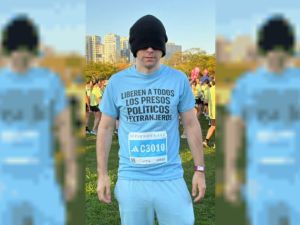 Nahuel Gallo pidió por los presos políticos en Venezuela tras correr en Buenos Aires