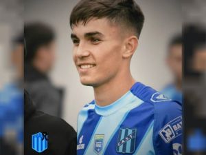 Jugaba al fútbol y murió en una operación de rodilla: la familia de Camilo Nuin realiza una marcha