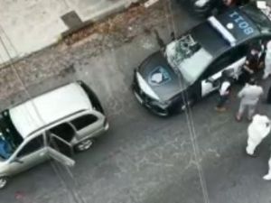 Dictaron prisión preventiva para la policía que baleó a tres hombres y a una mujer en un auto de aplicación