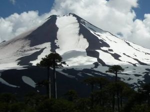 Buscan en Chile a un argentino que intentaba ascender al volcán Llaima