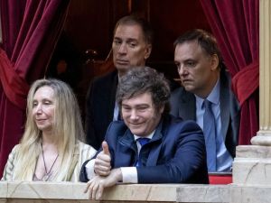 El Gobierno apuesta al Congreso para encauzar la gestión y apaciguar la interna