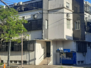 Cinco camioneros atacaron sexualmente a un chofer y lo amenazaron con cortarle el pene: están detenidos