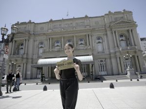 "Charlie y la fábrica de chocolate" enciende su mega maquinaria con un imponente shooting oficial