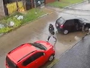 Un chofer de aplicación se defendió a los tiros de un intento de asalto en Laferrere