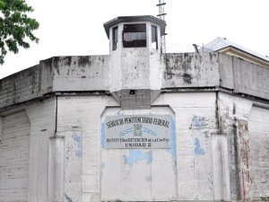 Acuerdo entre Nación y Ciudad para entregar la cárcel de Marcos Paz y desocupar Devoto