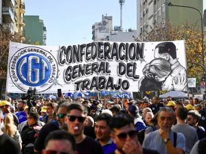 La CGT se reúne este miércoles y podría definir nuevas medidas contra la reforma laboral