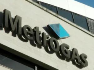 YPF lanzó el proceso para vender Metrogas