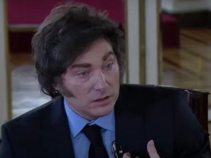 Javier Milei le deseó una “pronta recuperación” a Cristina Kirchner por su internación
