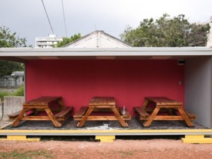 Morón inauguró una estación de descanso para repartidores y repartidoras de plataformas