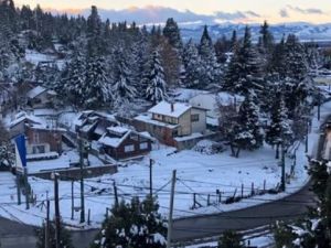 Bariloche y El Bolsón, teñidas de blanco en pleno verano