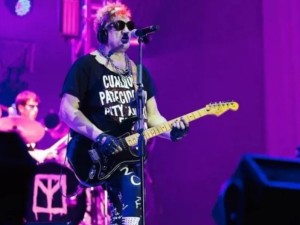 Pity Álvarez volvió y lo hizo con una polémica puesta en escena