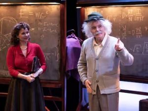 "Relatividad" ofrece sus últimas funciones en El Picadero