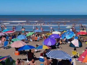 Vacaciones 2026: una familia tipo necesita casi $4 millones promedio para veranear en el país