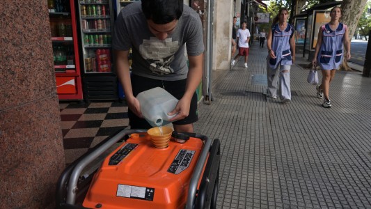Apagón masivo en el AMBA: reportan cortes de luz en varios barrios en medio de la ola de calor