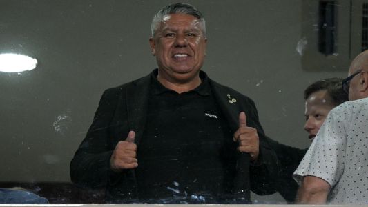 La Justicia le prohibió a Claudio Tapia salir del país por 60 días