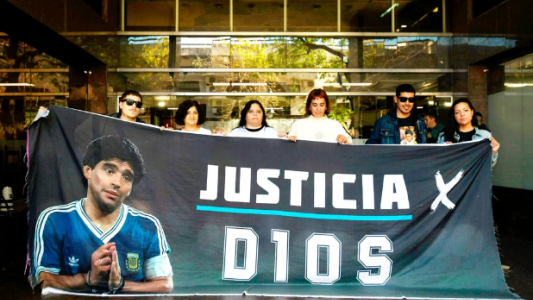 Postergaron la fecha del juicio por la muerte de Maradona para el 14 de abril