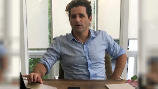 Piden indagar a Damián Manusovich por la muerte de una joven tras la caída de un cartel en Villa Devoto