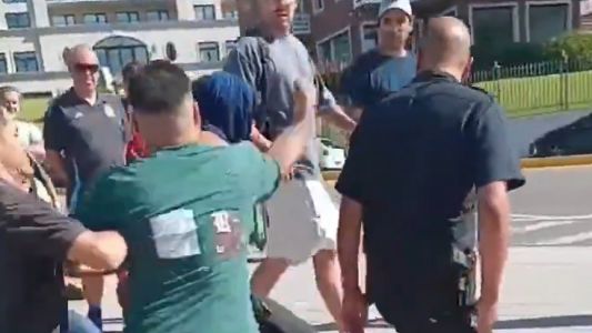 "Si querés plata, trabajá": vecinos increparon y golpearon a un motochorro detenido en Mar del Plata