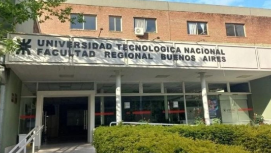 Más de mil docentes dejan de enseñar en la UTN por los bajos sueldos universitarios