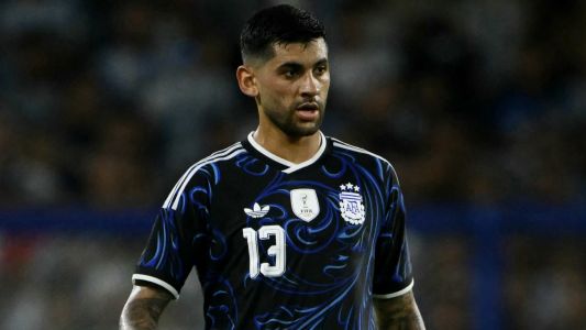 Cristian Romero sufrió una lesión en el ligamento de la rodilla derecha y llegaría con lo justo al Mundial