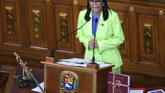 Estados Unidos levanta las sanciones contra Delcy Rodríguez