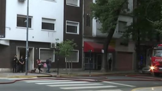 Fatal incendio en Villa Crespo: un jubilado murió y más de 15 personas tuvieron que ser evacuadas