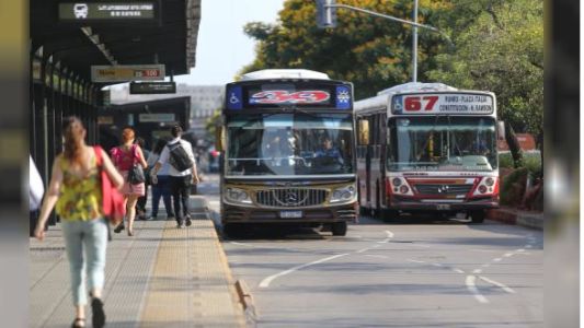 AMBA: Circulan hasta un 40% menos de colectivos por el aumento del combustible