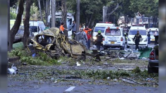 Colombia: un ataque con explosivos en la vía Panamericana dejó al menos 14 muertos