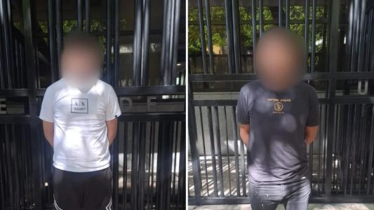 Detuvieron a dos hombres por amenazar con armas de fuego a clientes en un bar de Monserrat