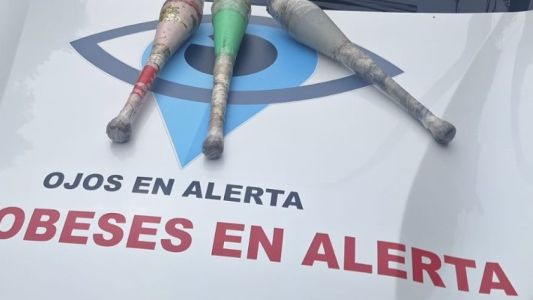 Córdoba: detuvieron a un malabarista callejero que atacó a tres policías con sus clavas